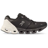 On Cloudflyer 4 Wide Fit – Plush Tongue & External Heel Support - Cloud Tread