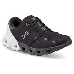 On Cloudflyer 4 Wide Fit – Plush Tongue & External Heel Support - Cloud Tread