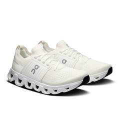 On Running Cloudswift 4 White upper detail