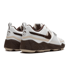 Travis Scott x Nike Zoom Field Jaxx Light Chocolate heel angle