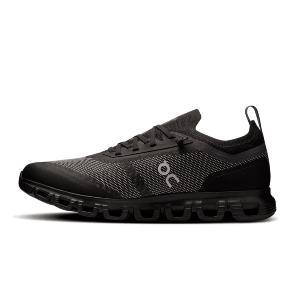 Cloud 6 Versa Black Eclipse – On Feet Dubai
