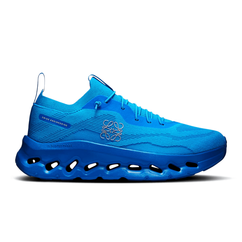 On Running Cloudtilt LOEWE Electric Blue side profile
