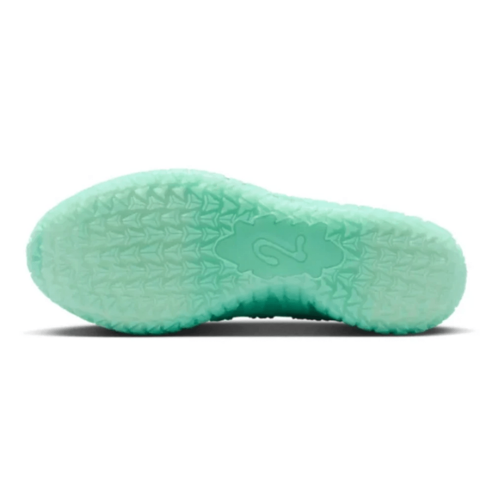 Padded collar and heel of Nike Ja 3 Twelve Time shoes