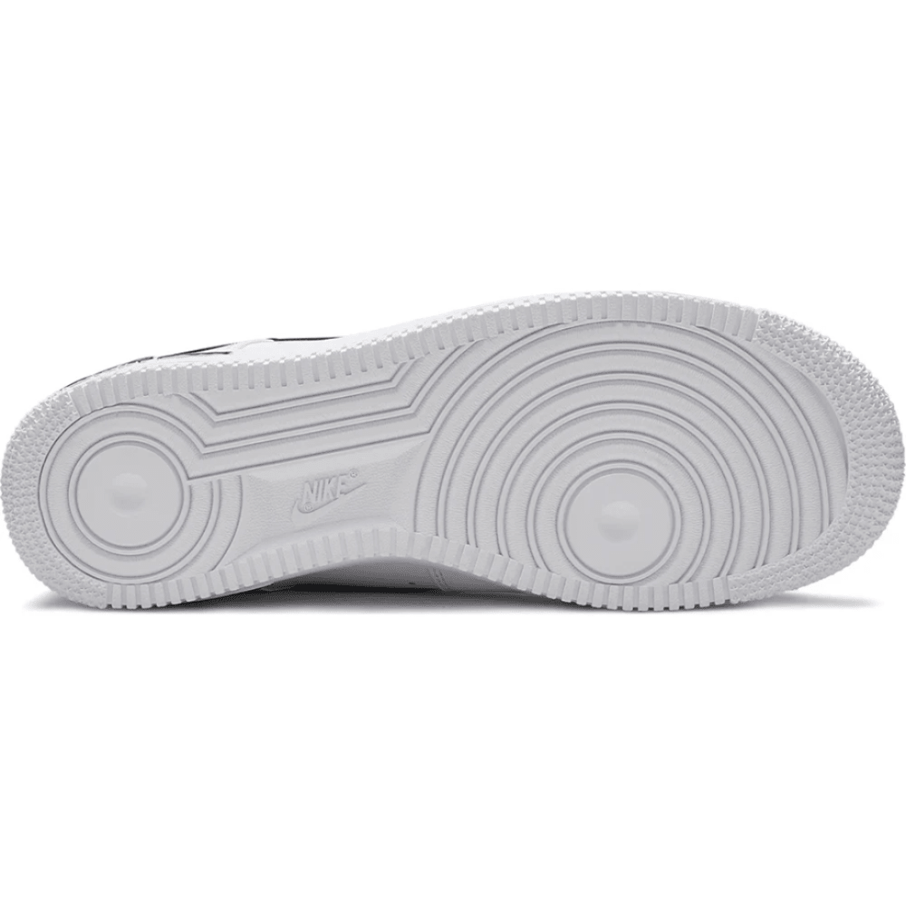 Air Force 1 07 AN20 leather texture detail