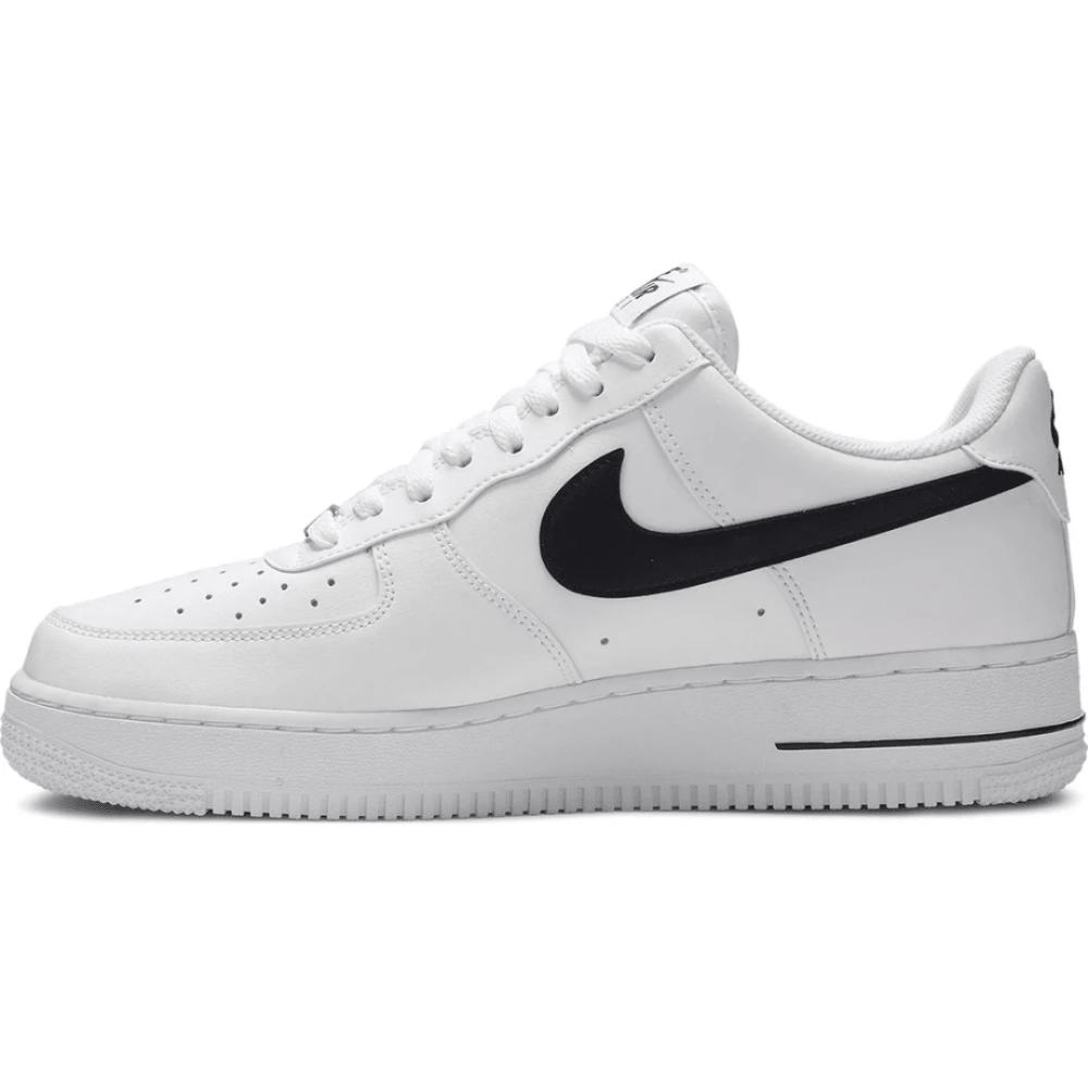 Air Force 1 07 AN20 on feet Dubai