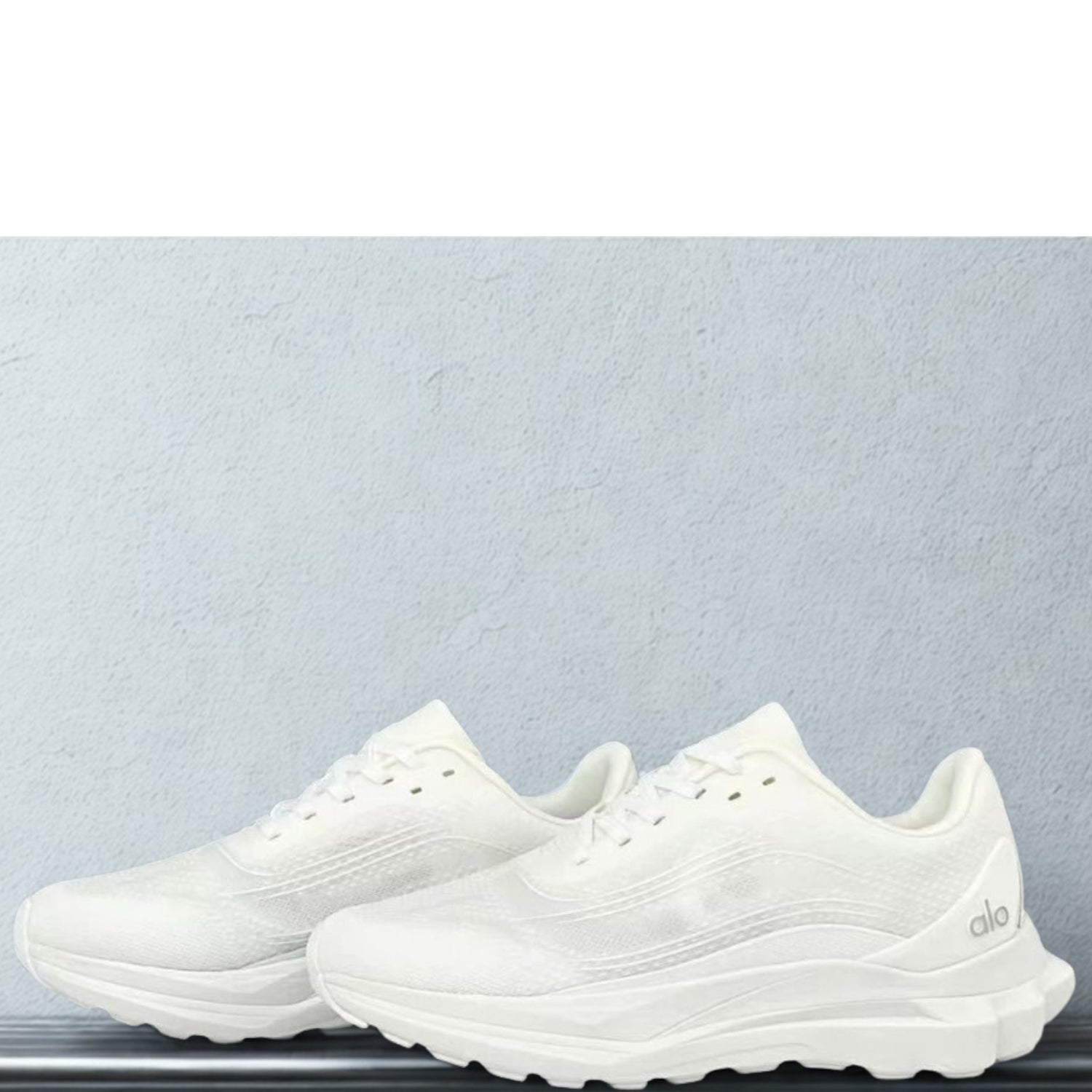 Alo Runner Sneakers for Men & Women – Lightweight Breathable Performance Shoes - Cloud Tread