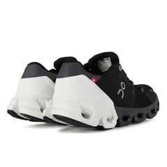 On Cloudflyer 4 Black White upper detail