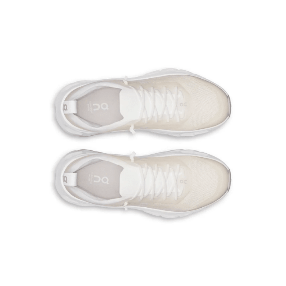 On Cloudtilt Moon ¨White