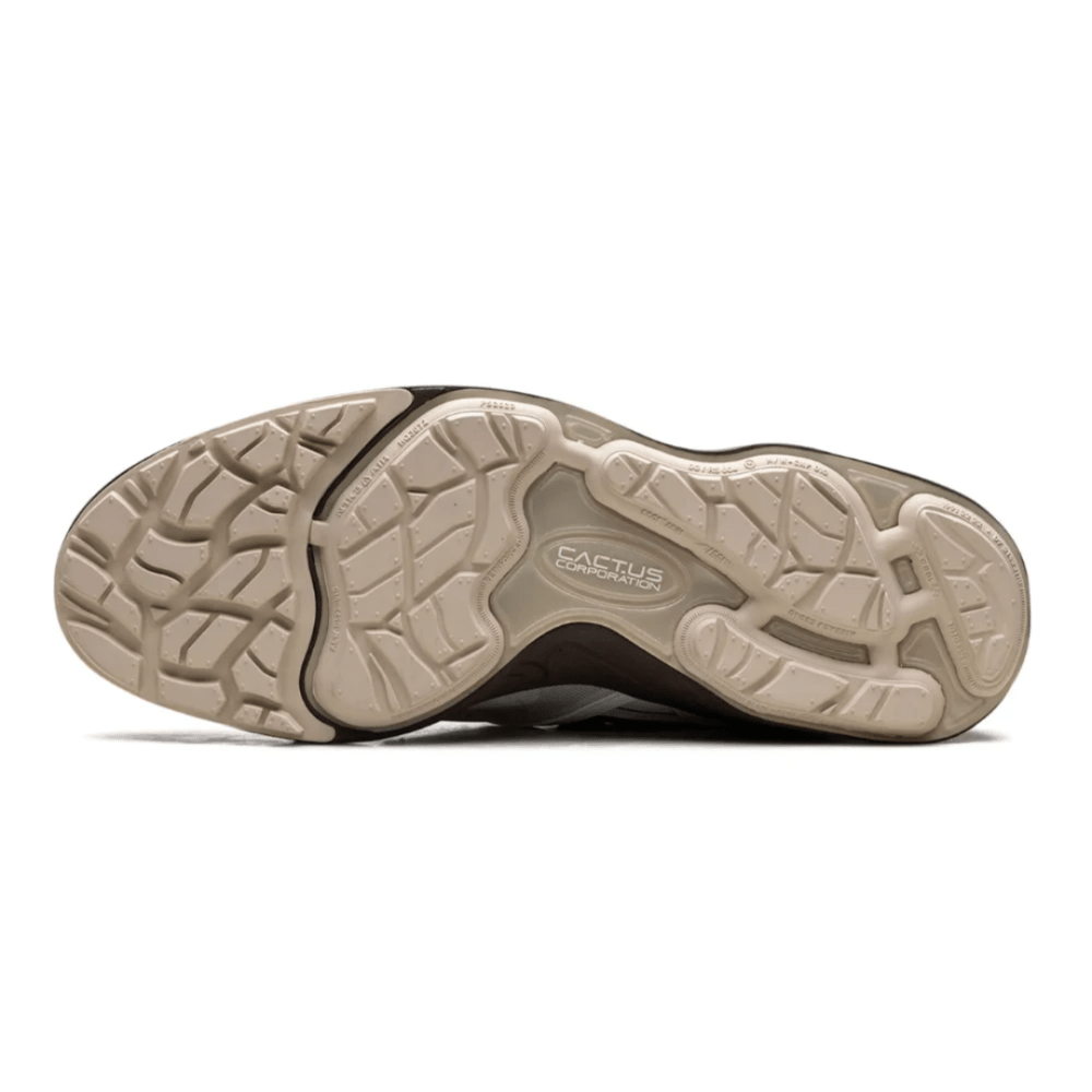 Travis Scott x Nike Zoom Field Jaxx Light Chocolate texture macro