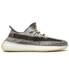 Yeezy Boost 350 V2 Ash Stone close-up detail