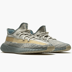 Yeezy Boost 350 V2 Israfil close-up detail